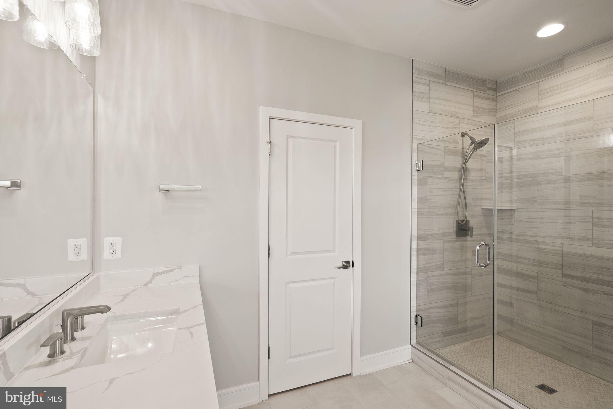 GLENMORE FARM - Residential