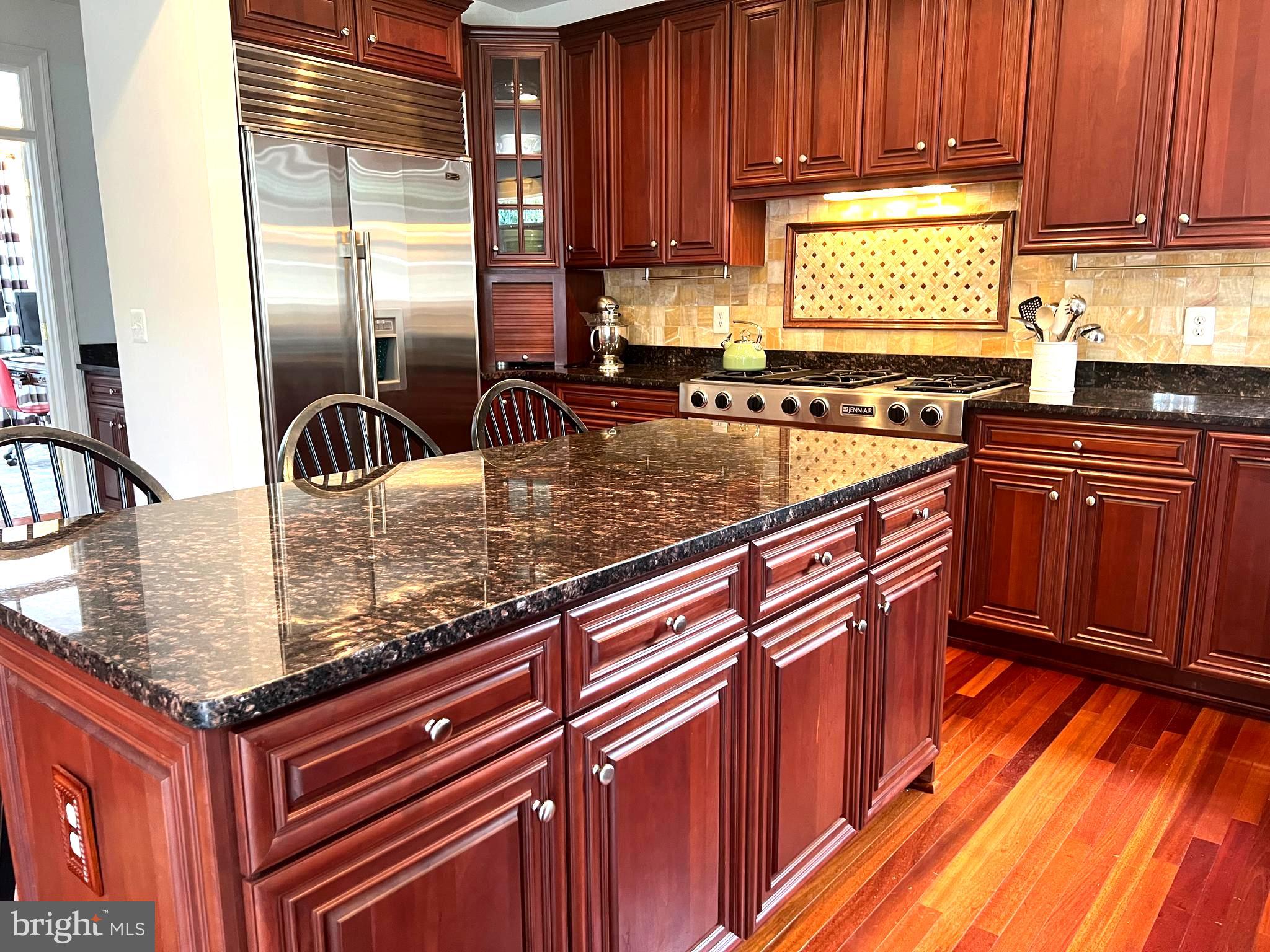 OAK POINTE - Residential