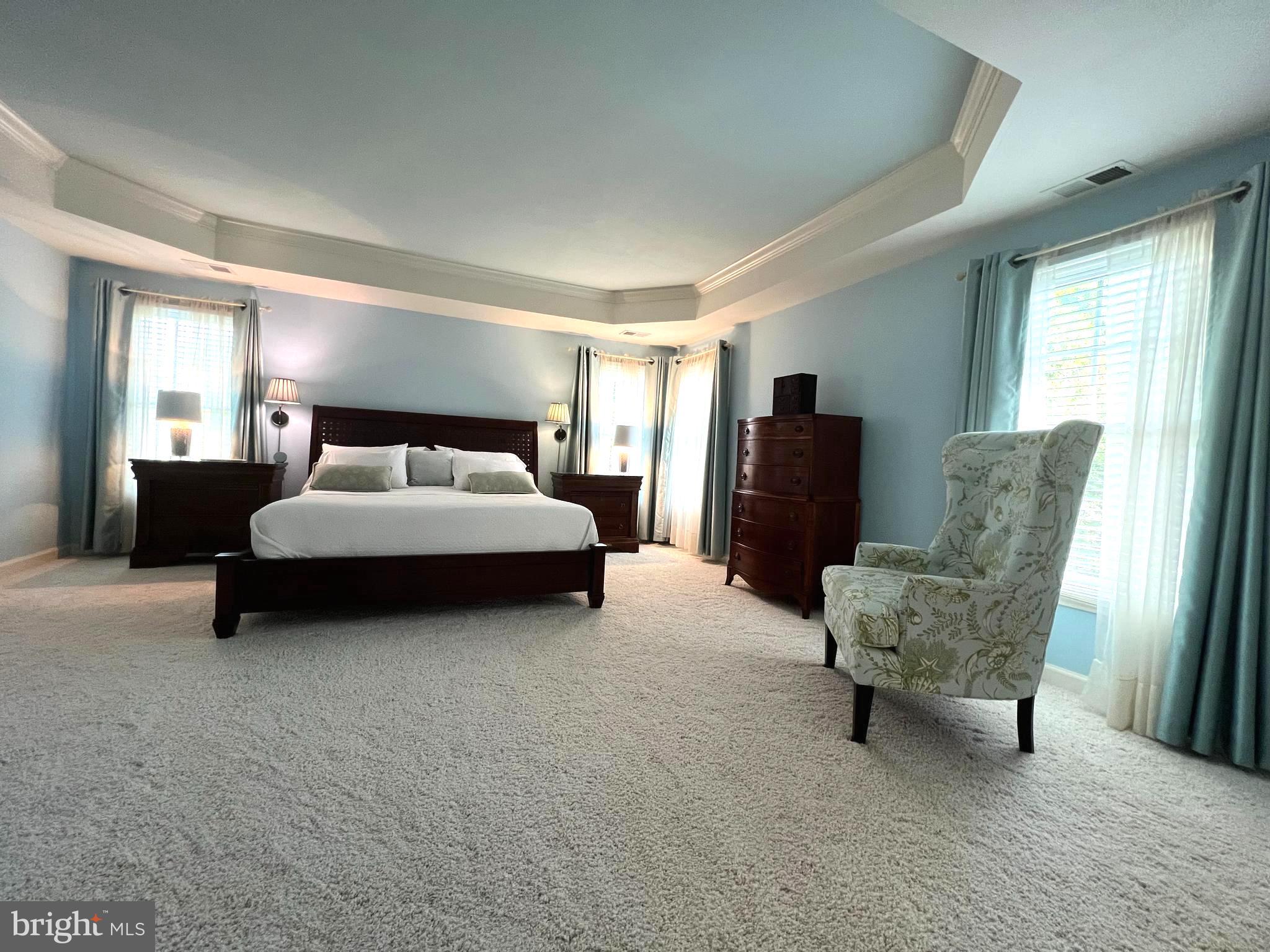 OAK POINTE - Residential