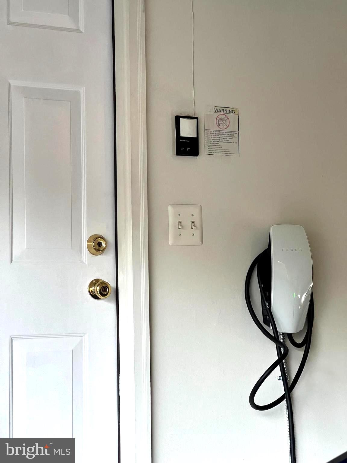 OAK POINTE - Residential