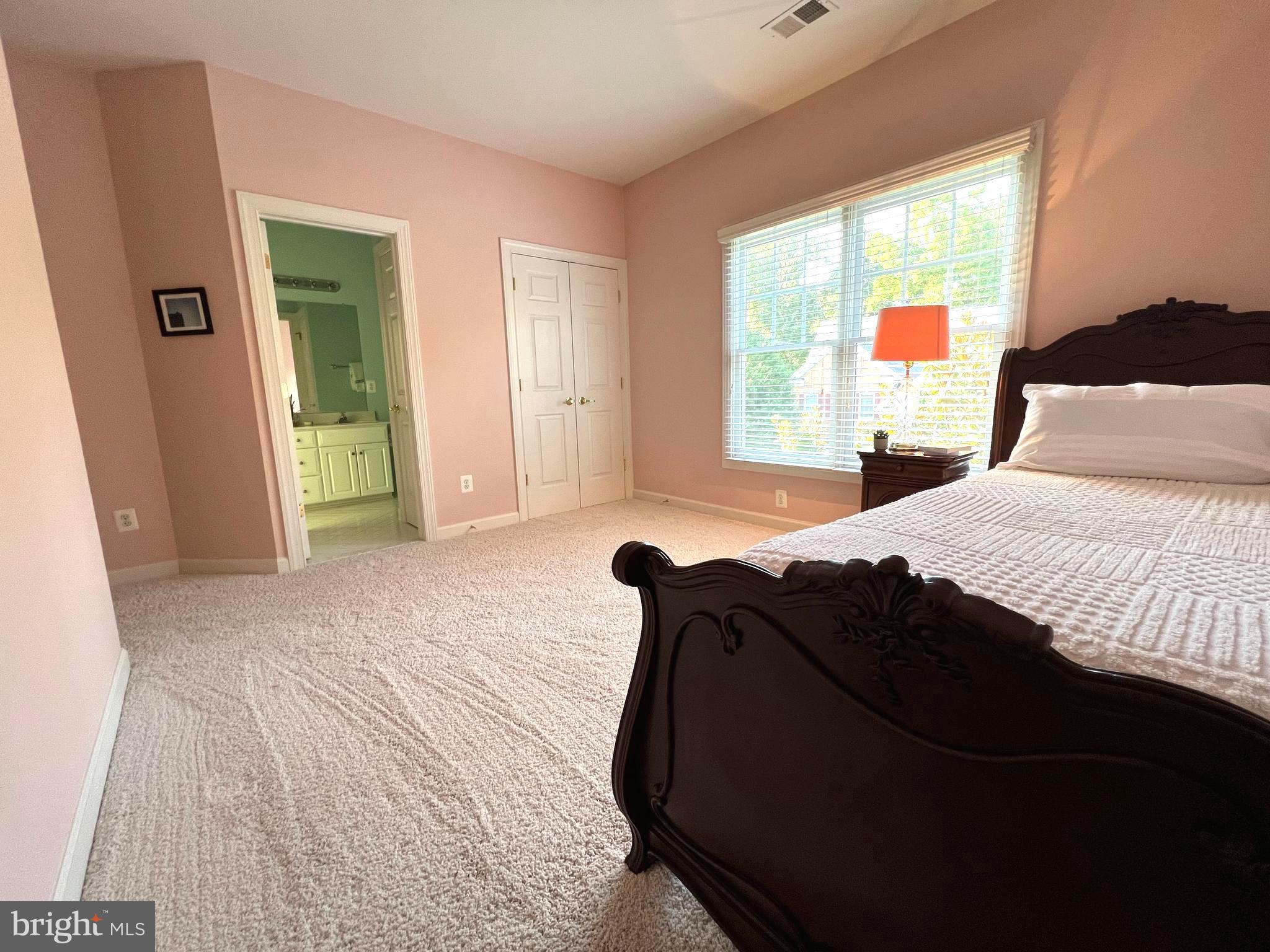 OAK POINTE - Residential