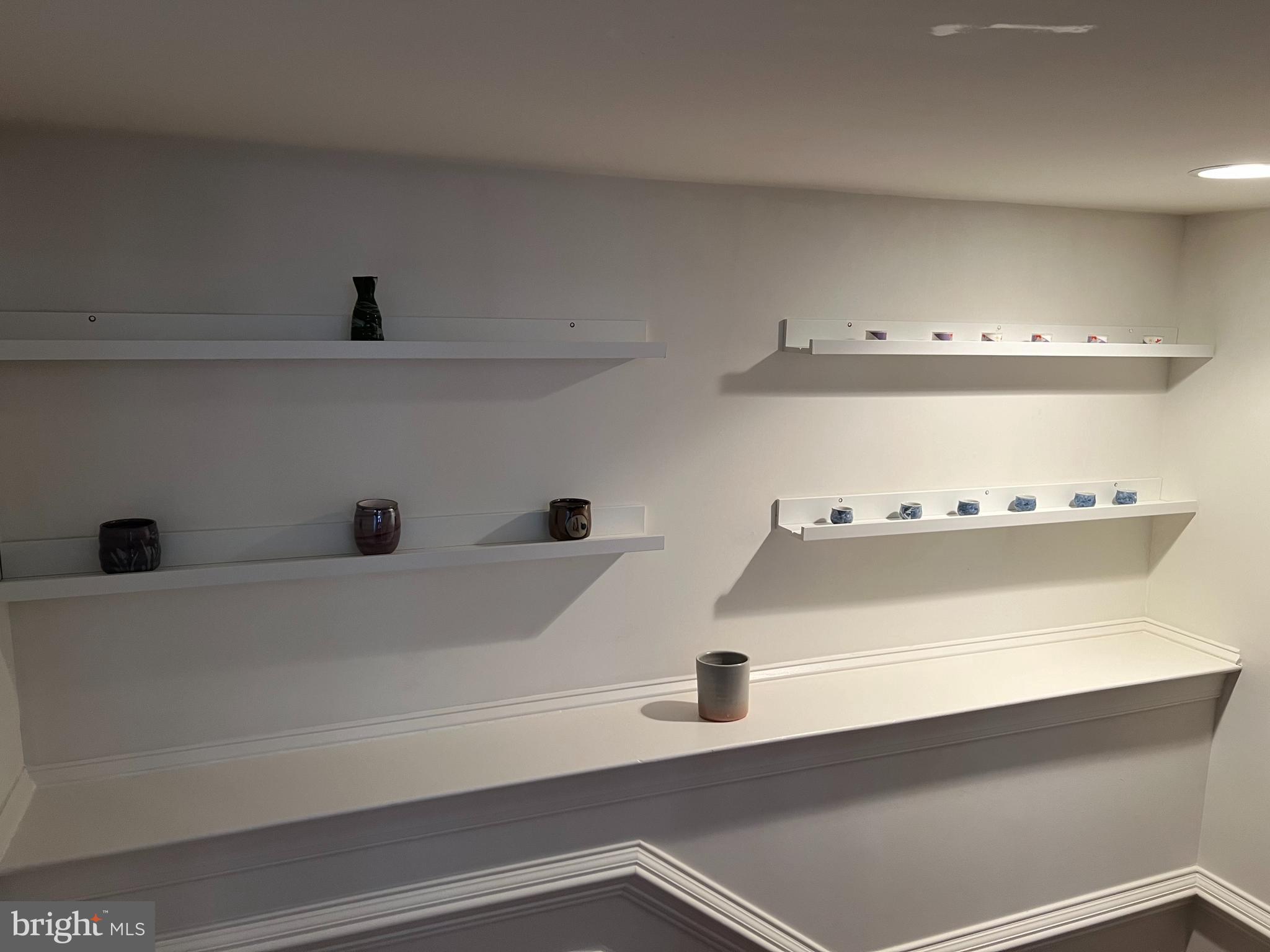 OAK POINTE - Residential