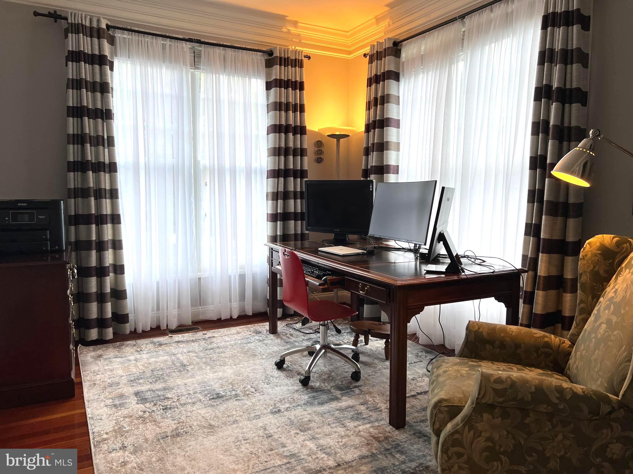 OAK POINTE - Residential