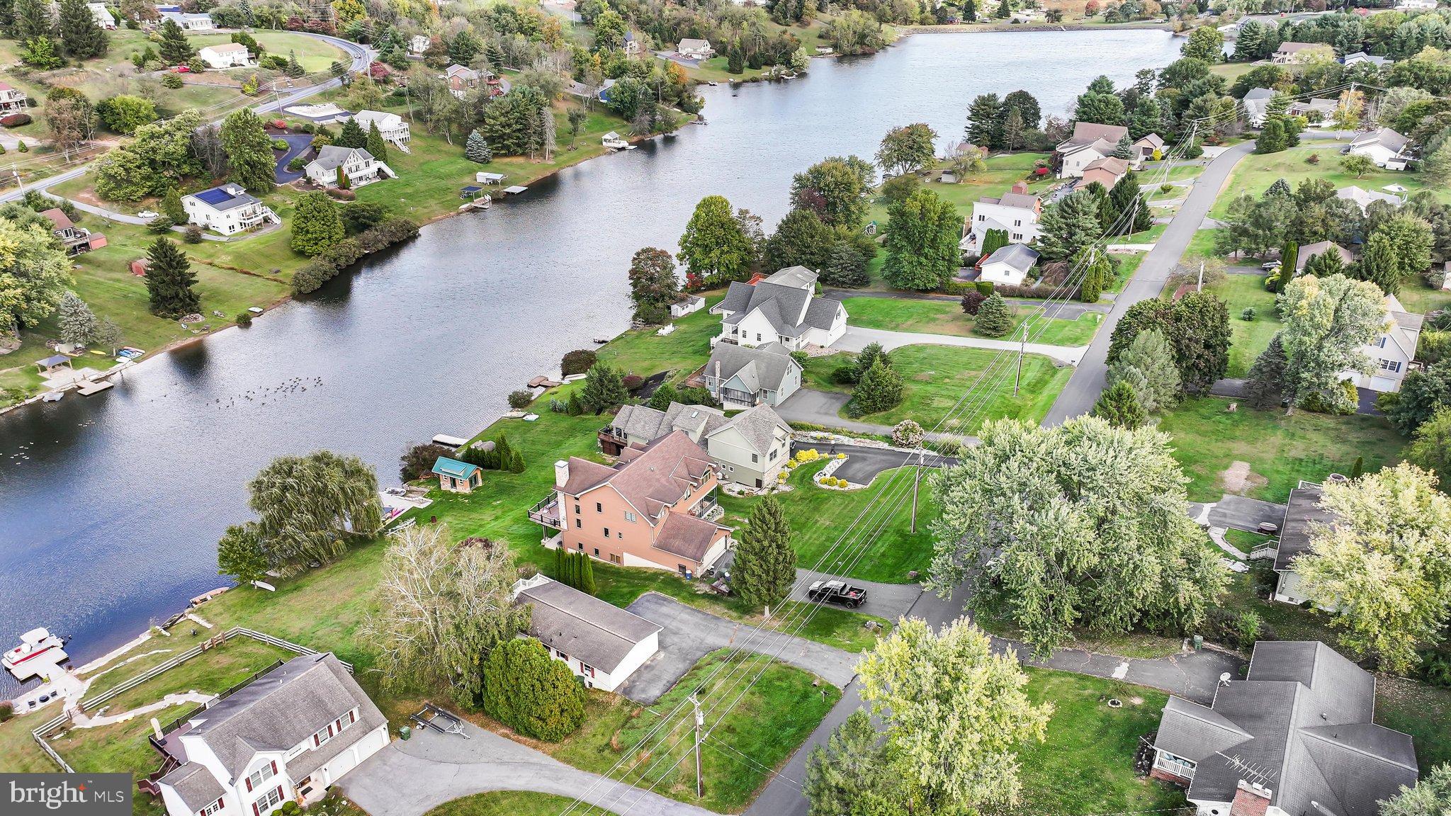 452 WYNONAH DRIVE