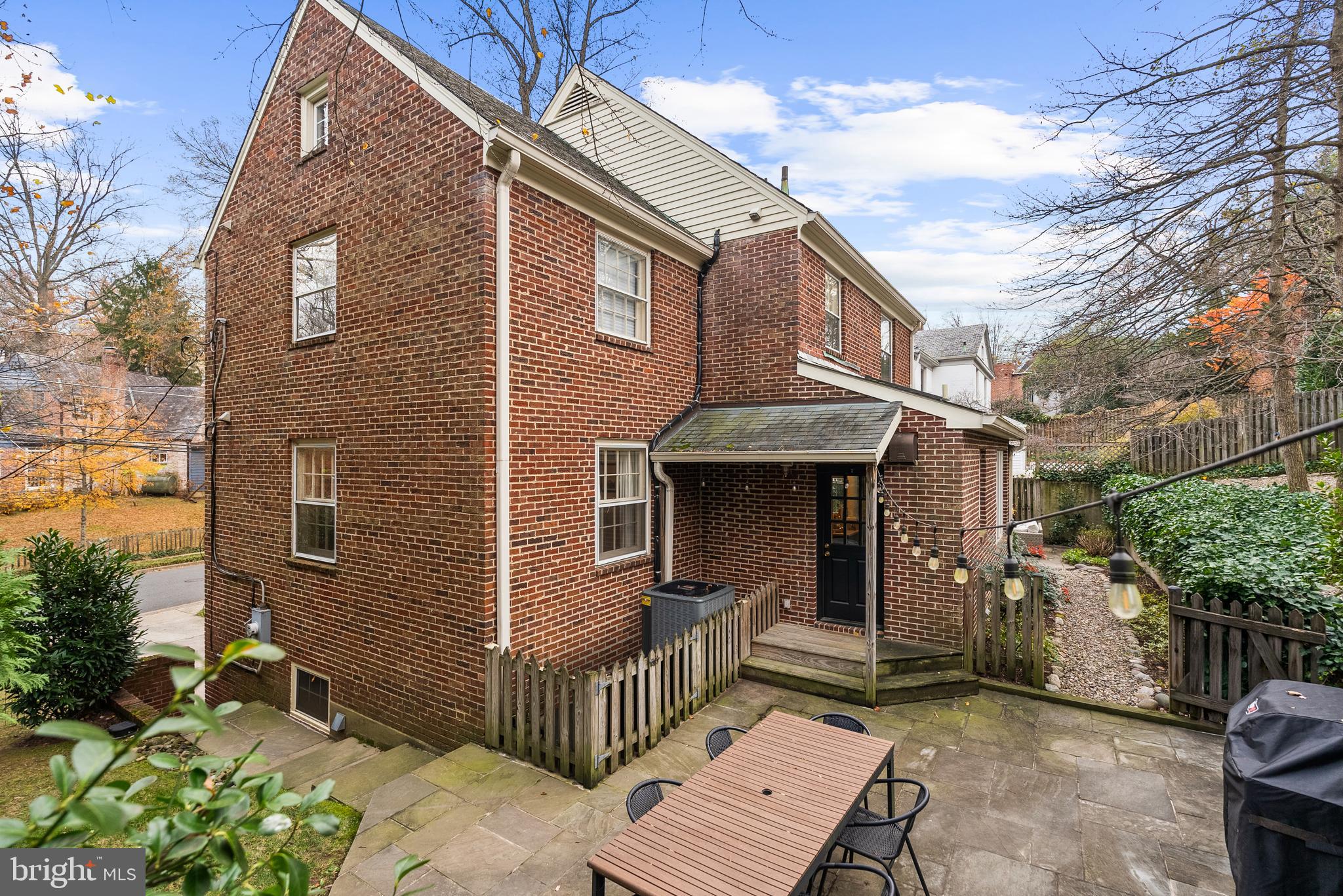 CHEVY CHASE - Residential