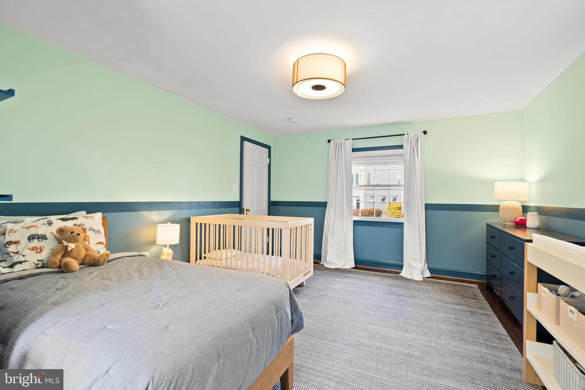 CHEVY CHASE - Residential