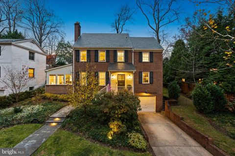 Photo of 4213 Leland Street, CHEVY CHASE, MD 20815 (MLS # MDMC2209688)