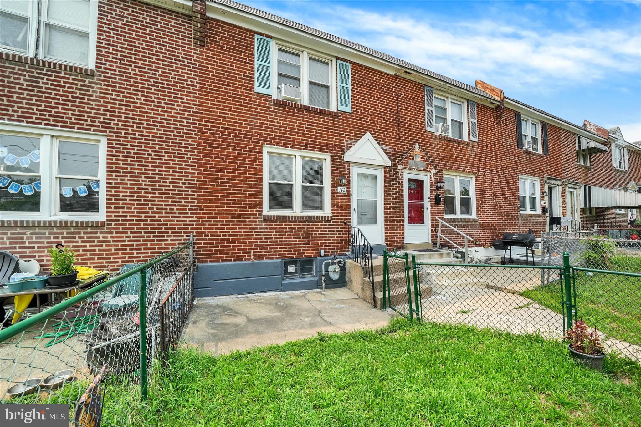 142 W 21ST STREET