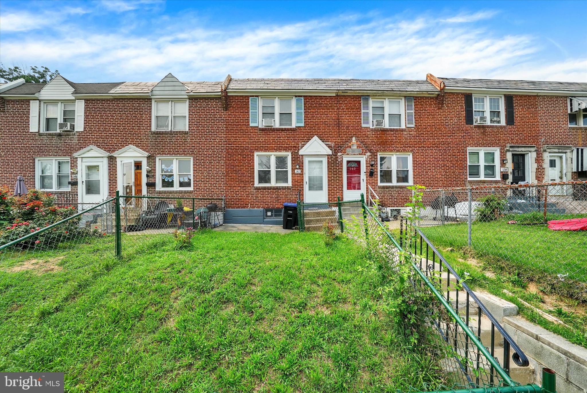 142 W 21ST STREET