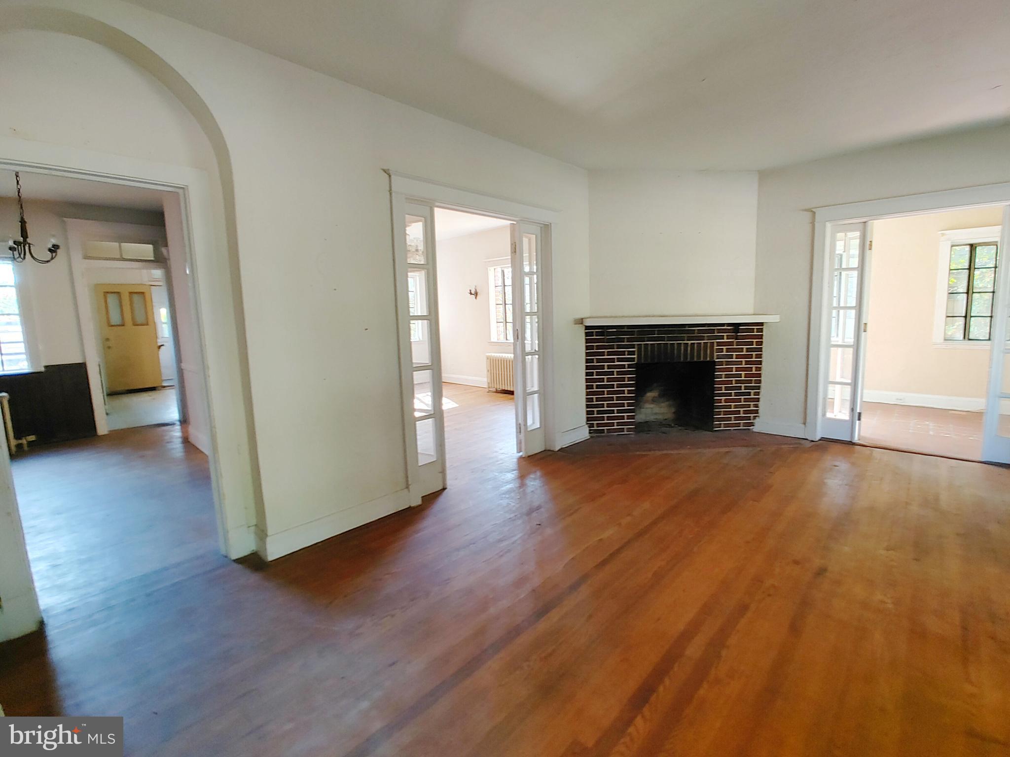 WAVERLY - Residential