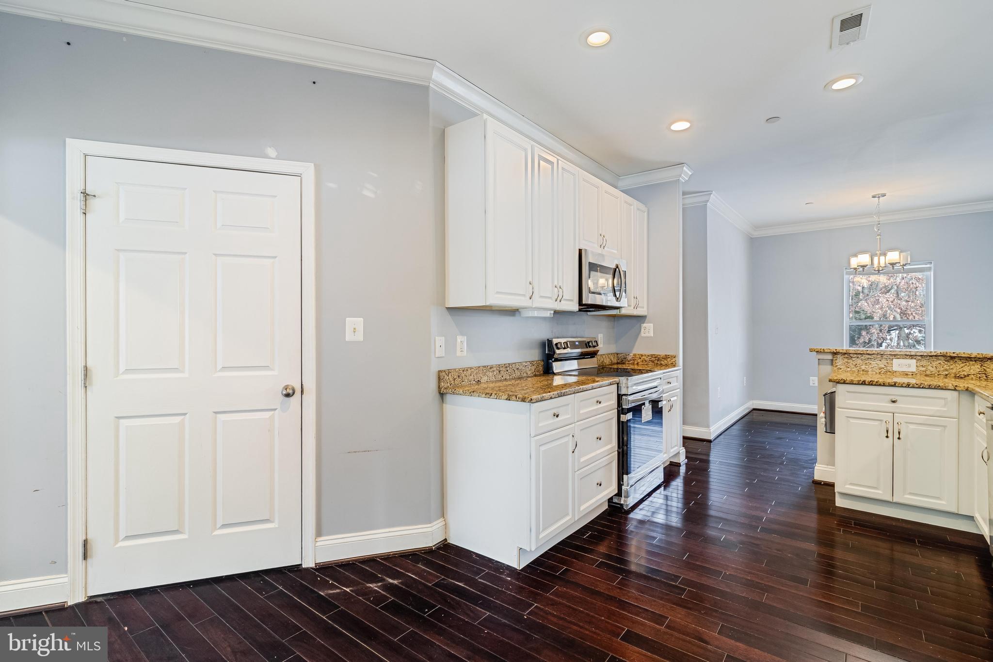 WHITE SANDS - Residential