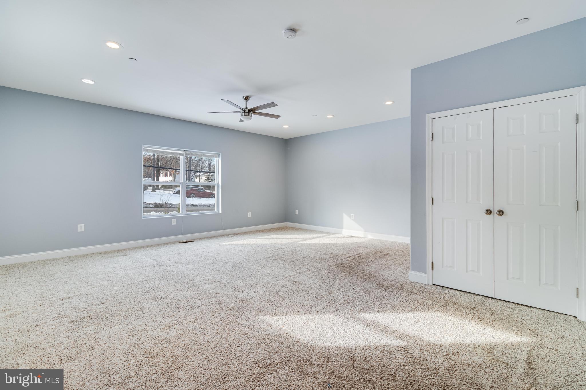 WHITE SANDS - Residential