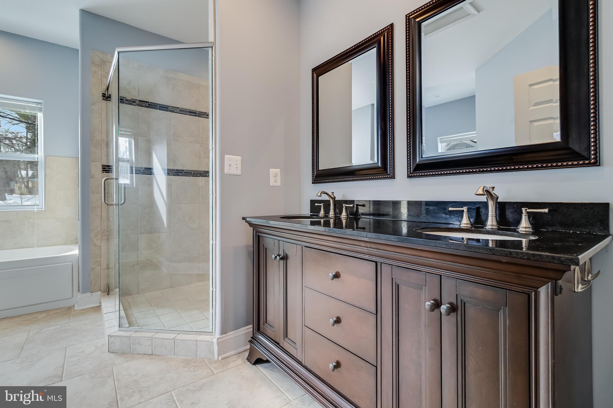 WHITE SANDS - Residential