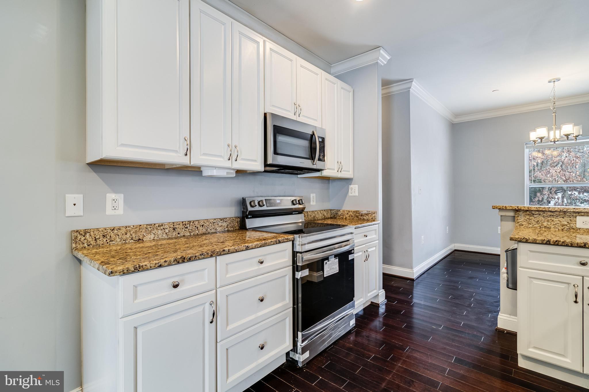 WHITE SANDS - Residential