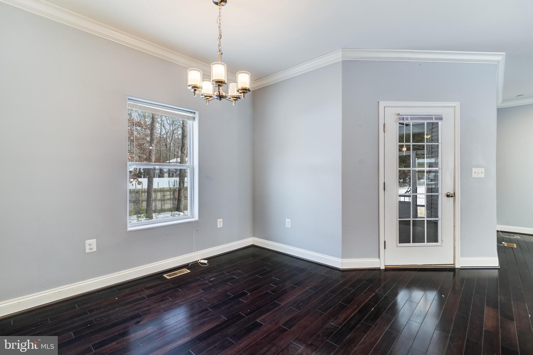 WHITE SANDS - Residential