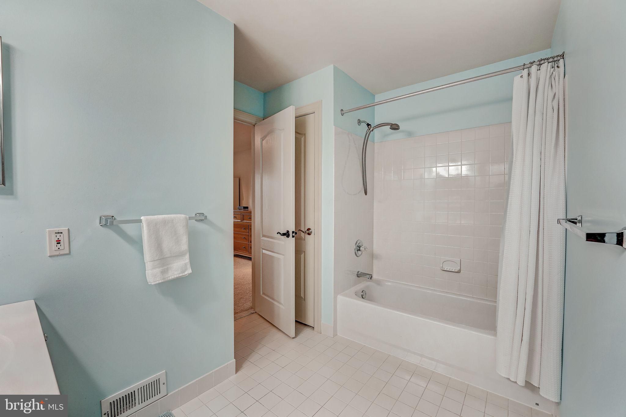 ANDOVER ESTATES - Residential