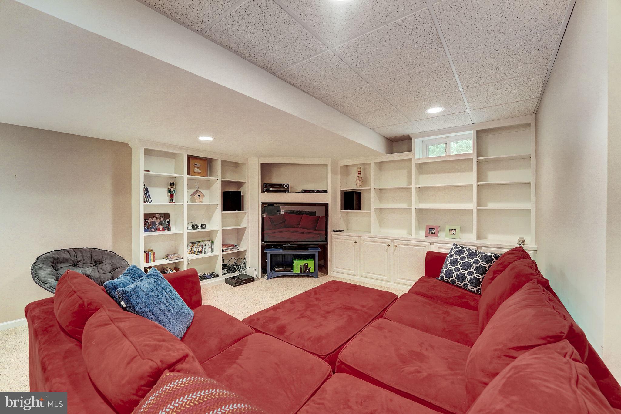 ANDOVER ESTATES - Residential