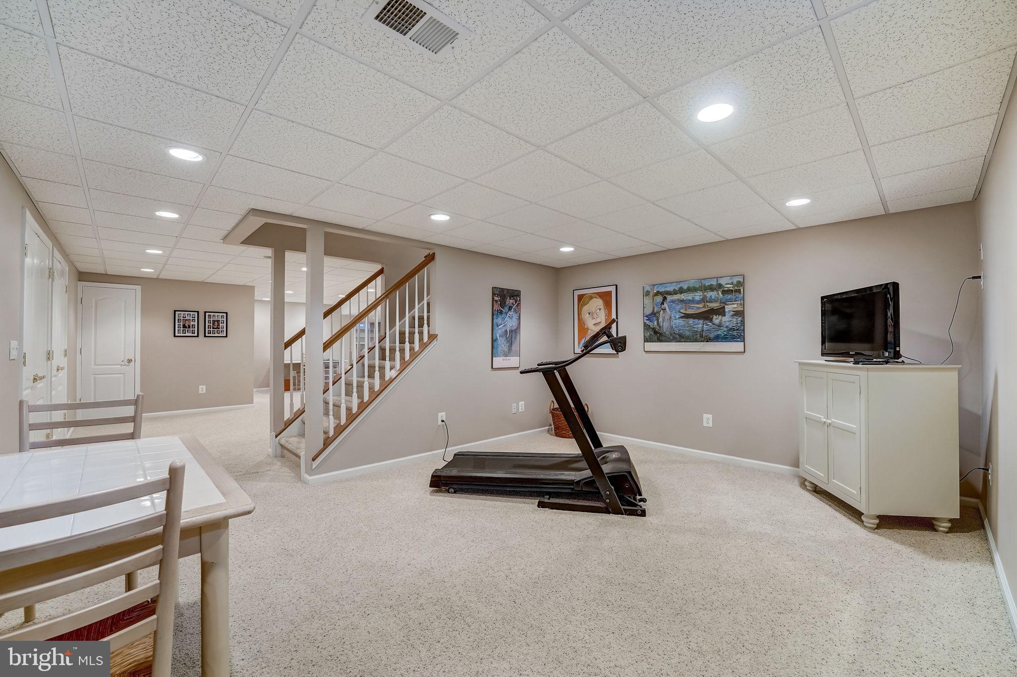 ANDOVER ESTATES - Residential