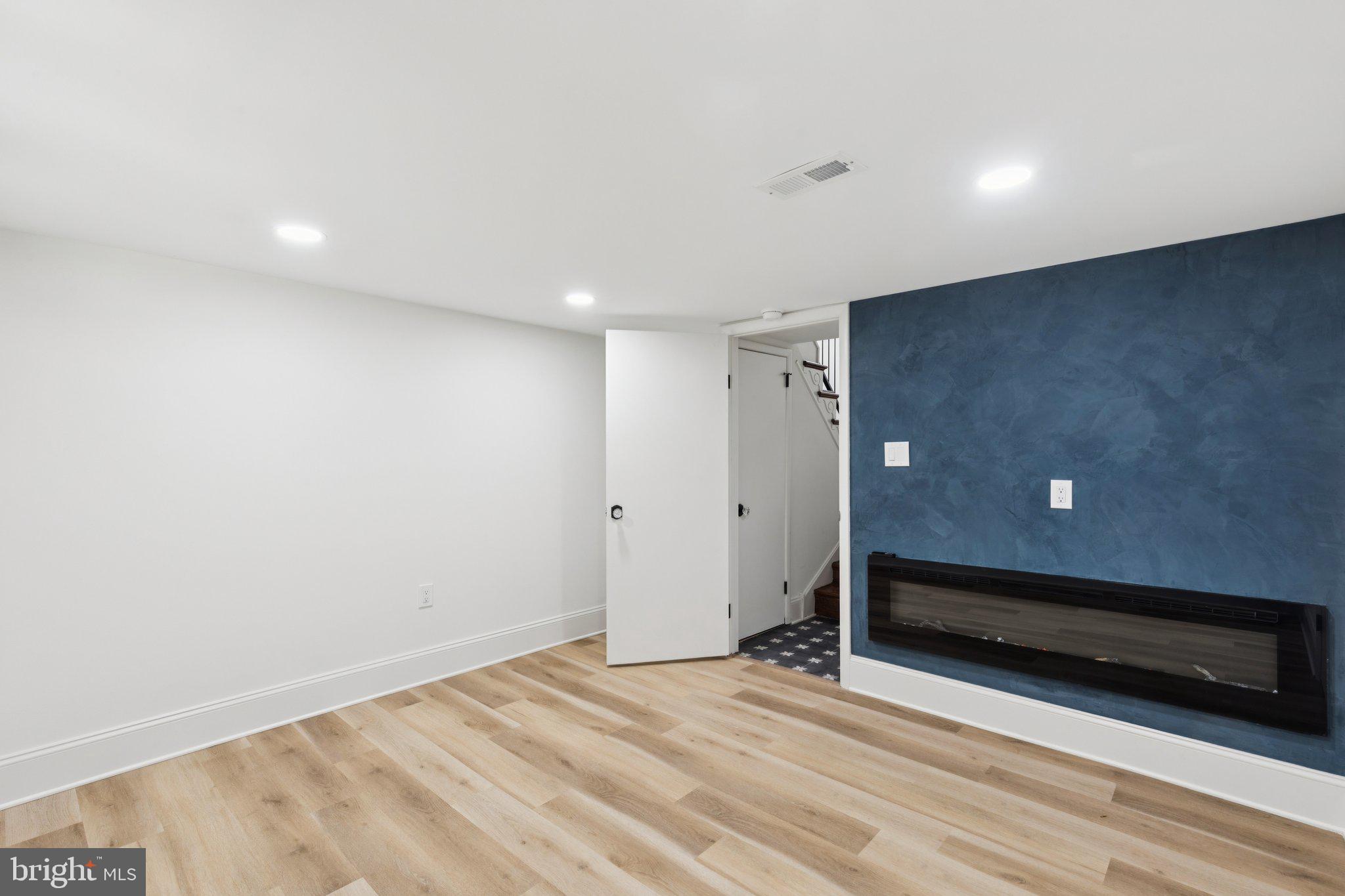 GERMANTOWN (SWEST) - Residential