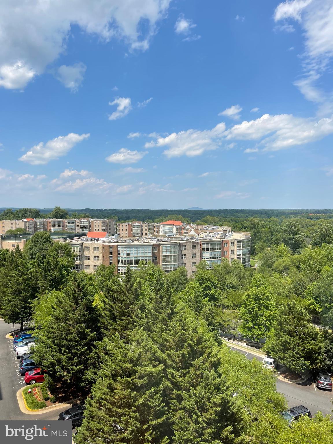 RIVERBEND LEISURE WORLD - Residential