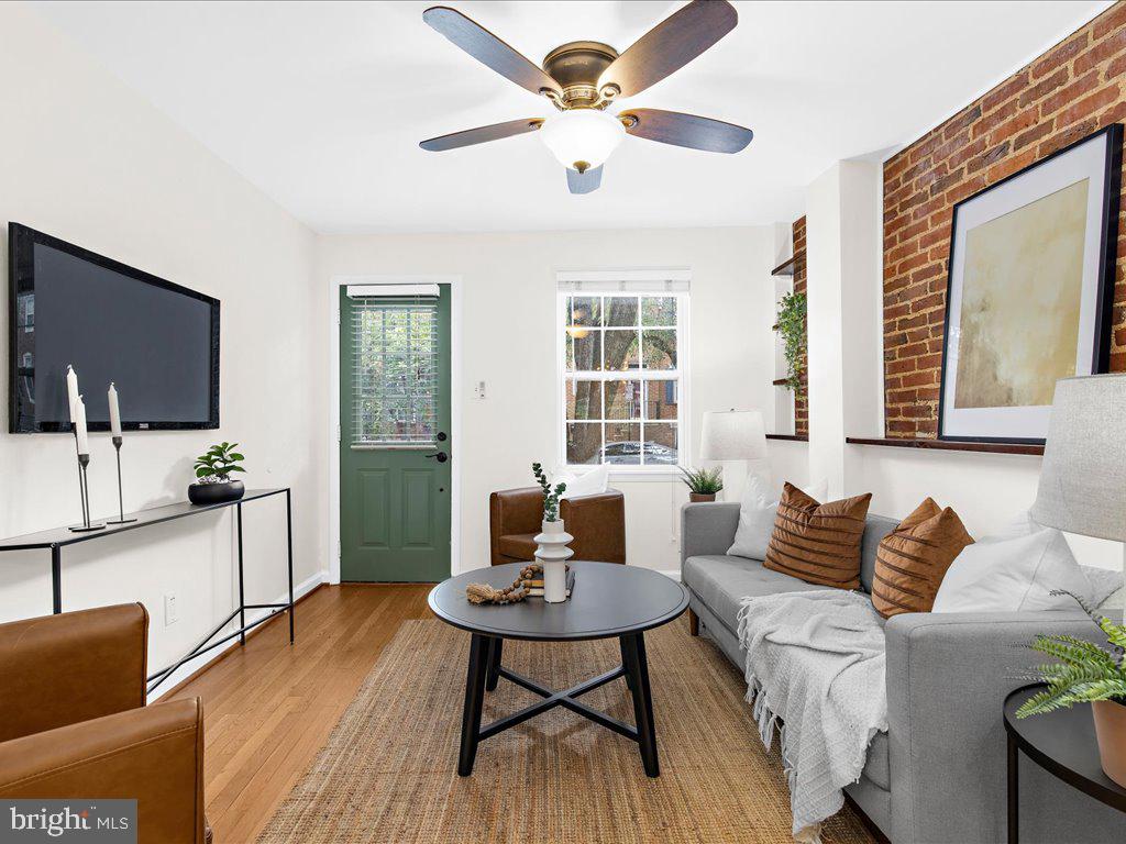 RIVERSIDE - Residential