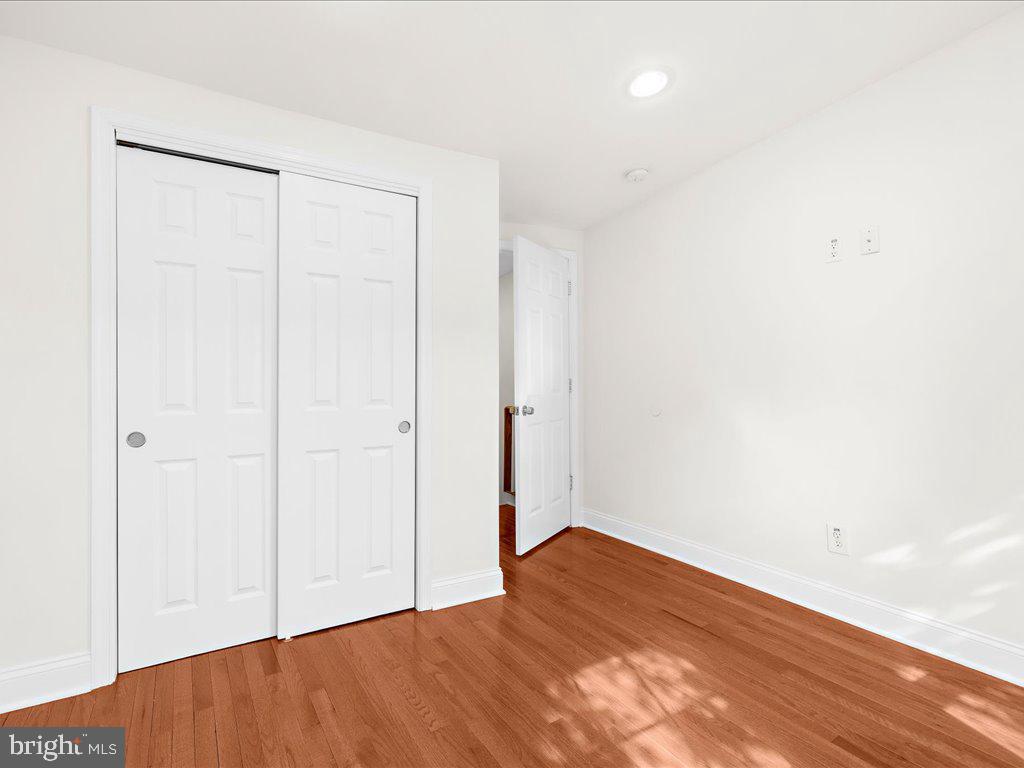 RIVERSIDE - Residential