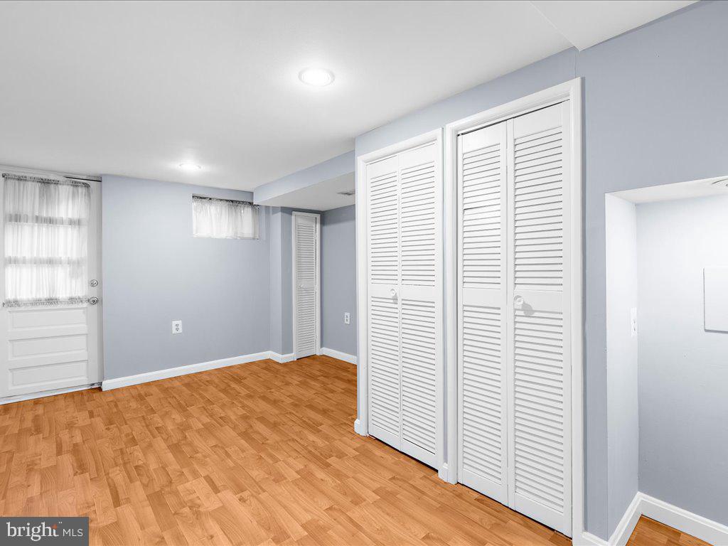 RIVERSIDE - Residential