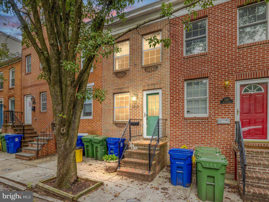 RIVERSIDE - Residential