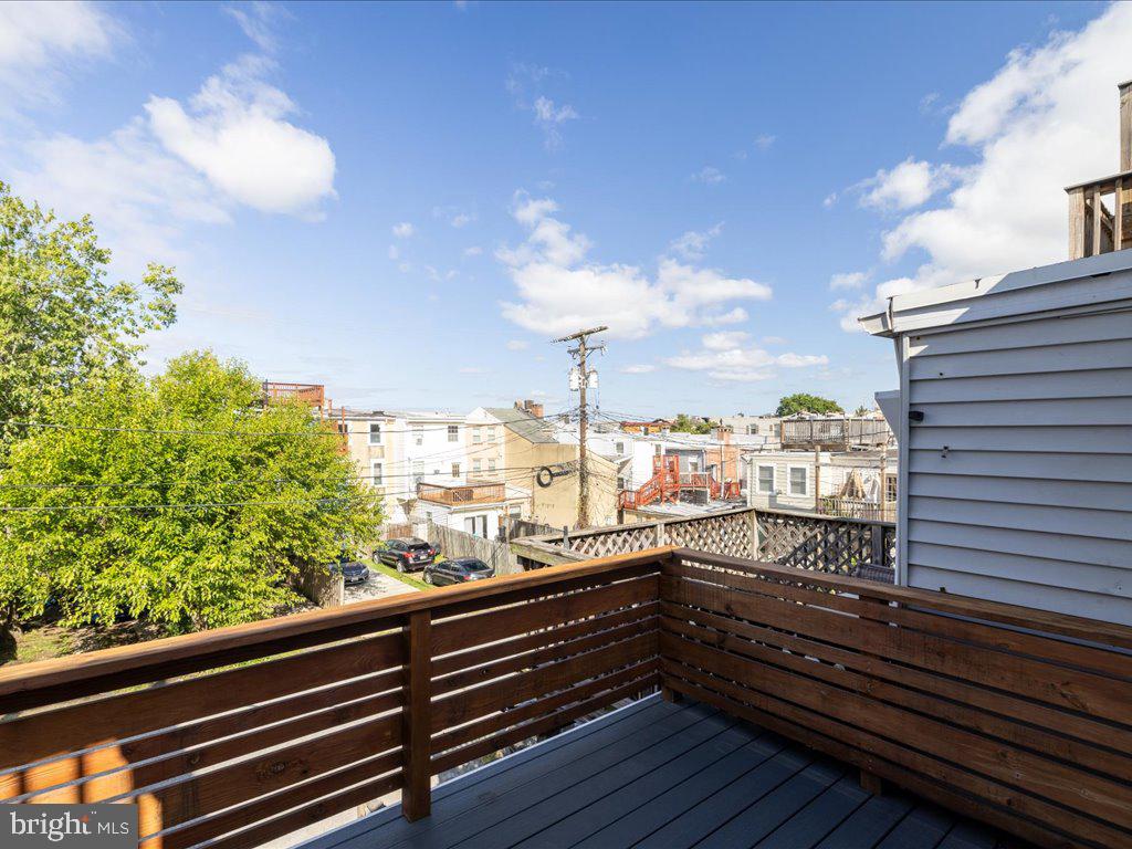 RIVERSIDE - Residential