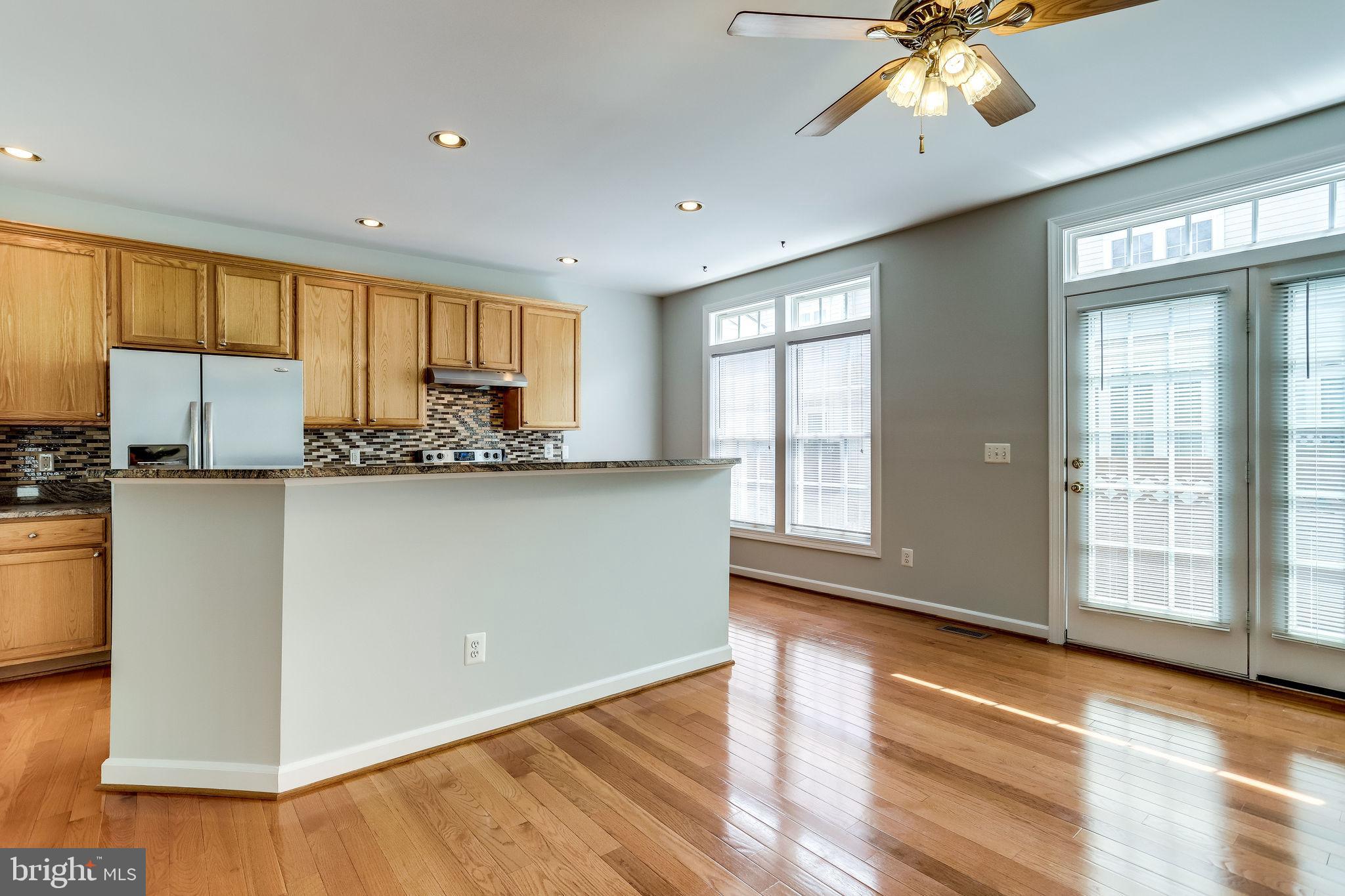 SUMMERS GROVE - Residential Lease