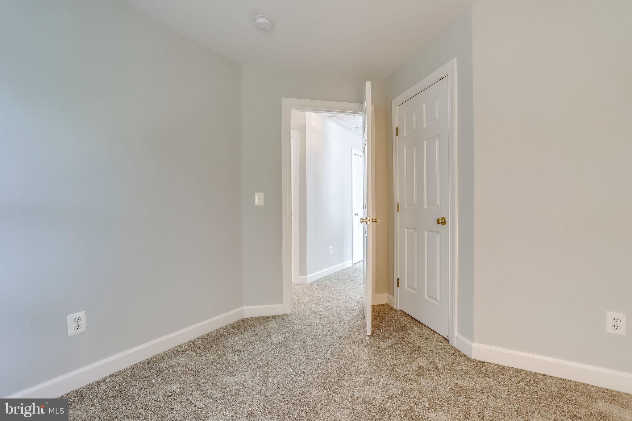 SUMMERS GROVE - Residential Lease