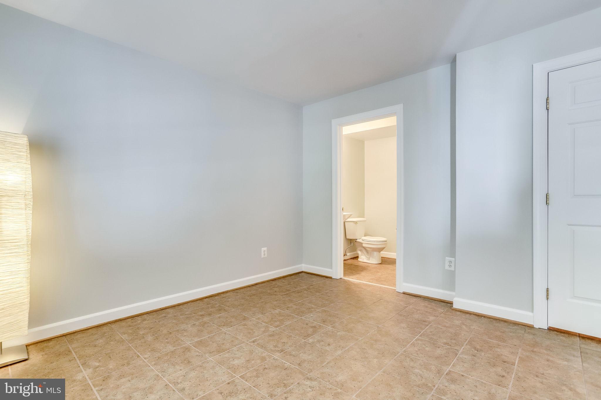 SUMMERS GROVE - Residential Lease