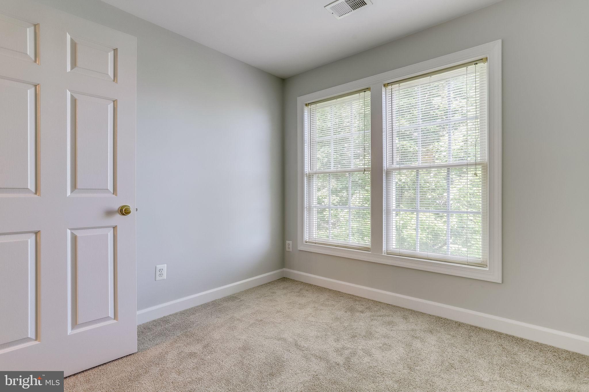 SUMMERS GROVE - Residential Lease