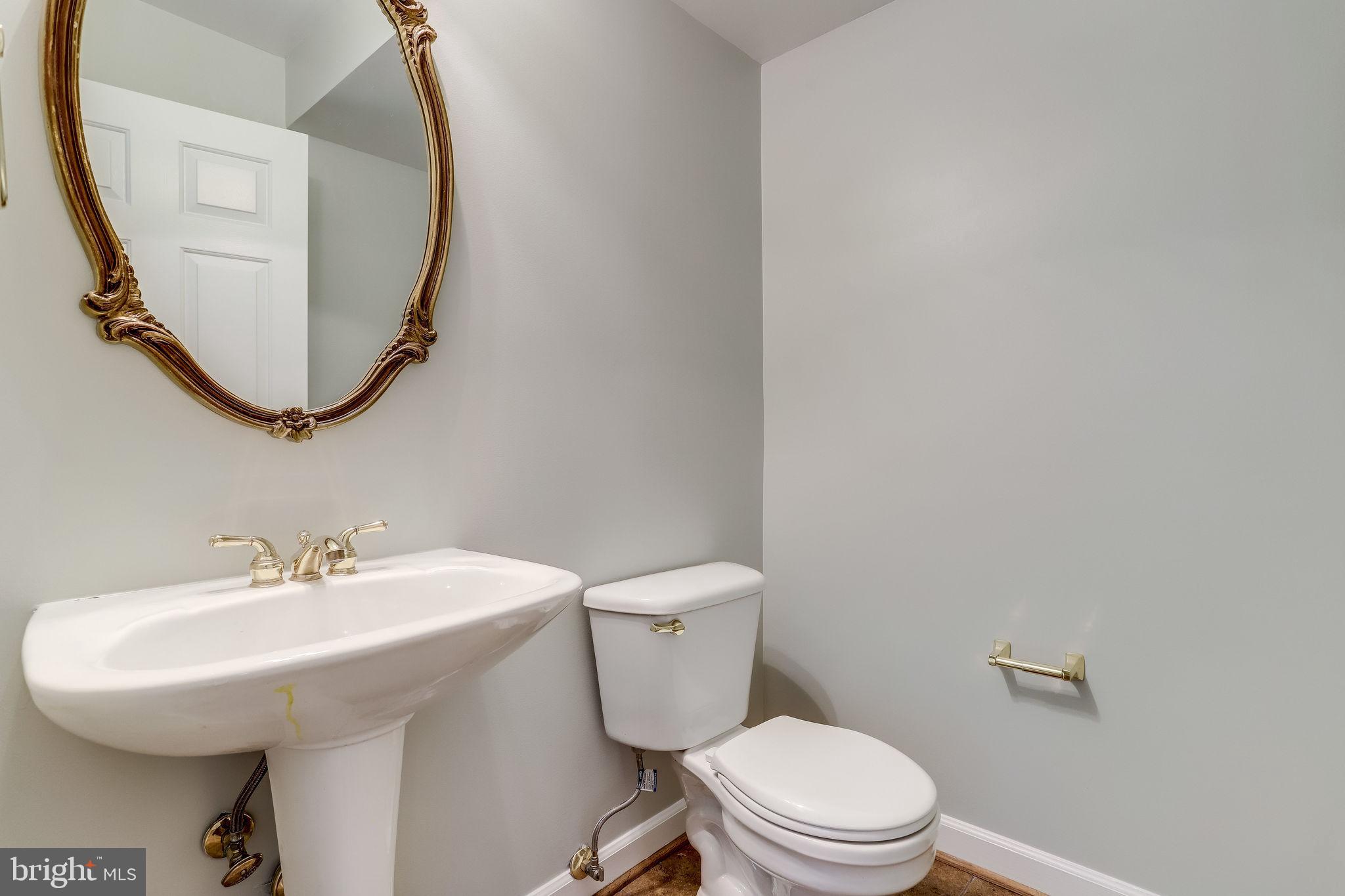 SUMMERS GROVE - Residential Lease