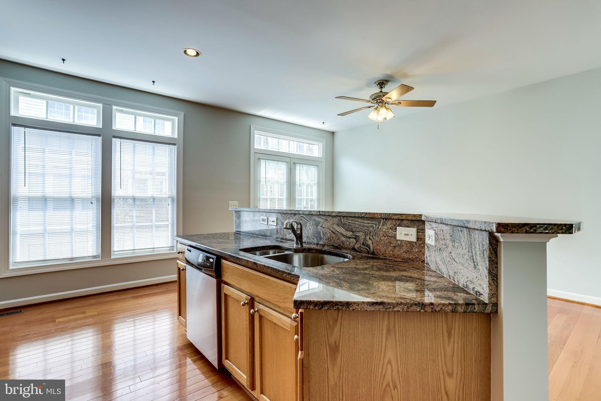 SUMMERS GROVE - Residential Lease