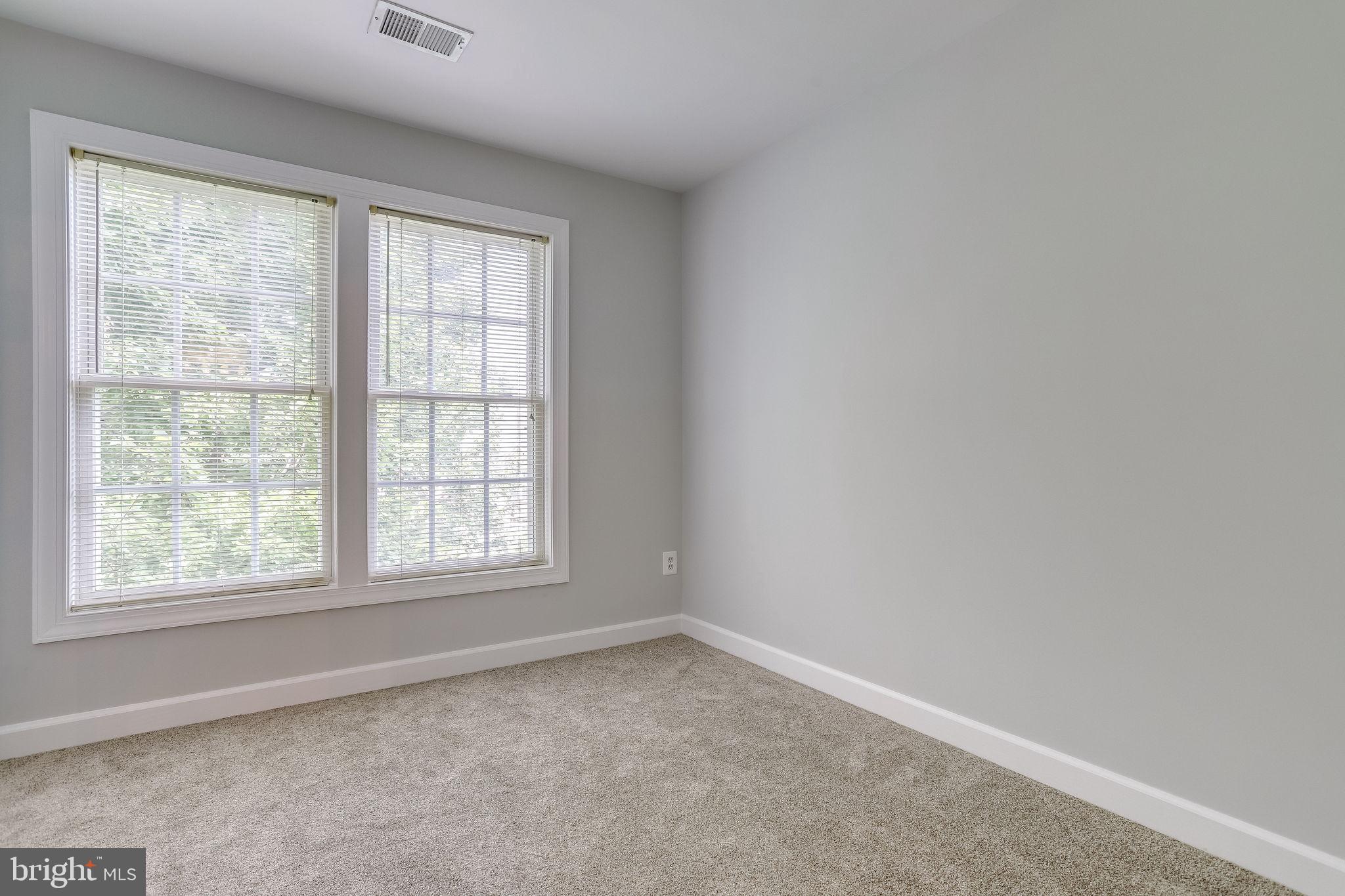 SUMMERS GROVE - Residential Lease