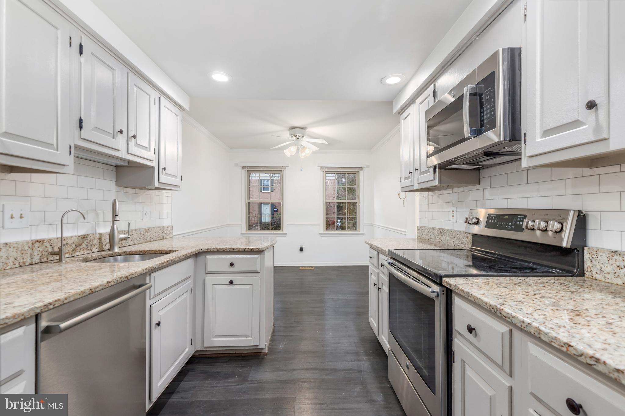 WOODLYNNE COMMUNITY - Residential Lease