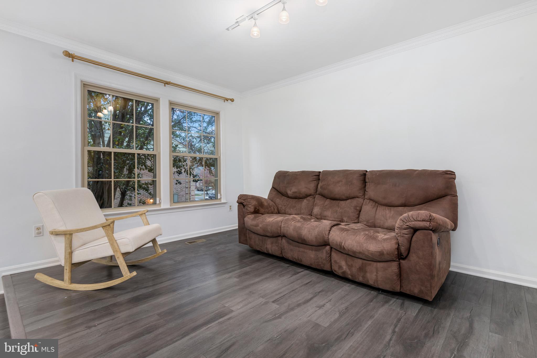 WOODLYNNE COMMUNITY - Residential Lease