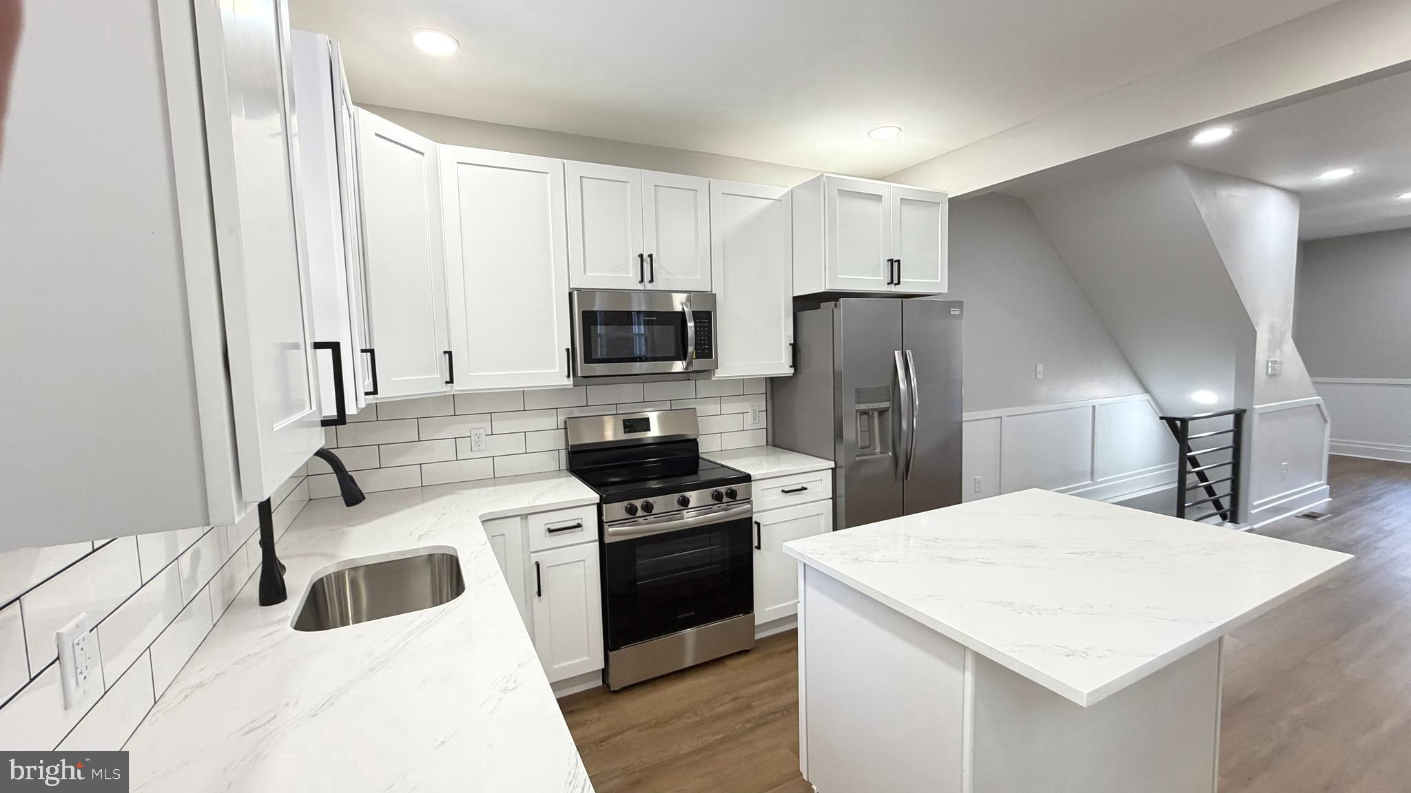 WEST KENSINGTON - Residential