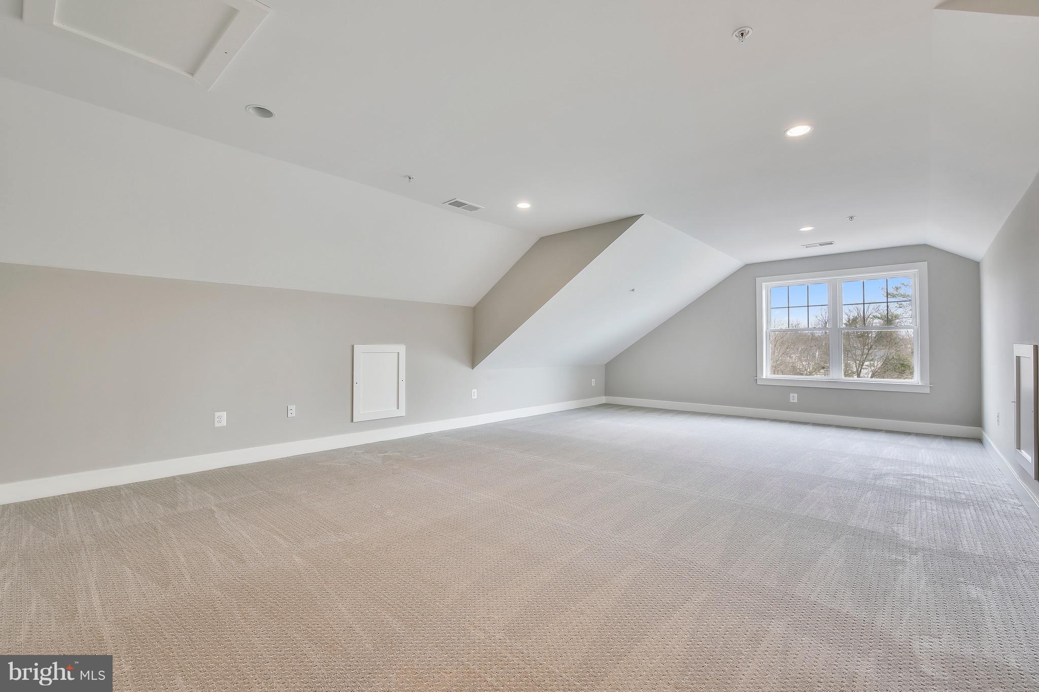 WILSON KNOLLS - Residential