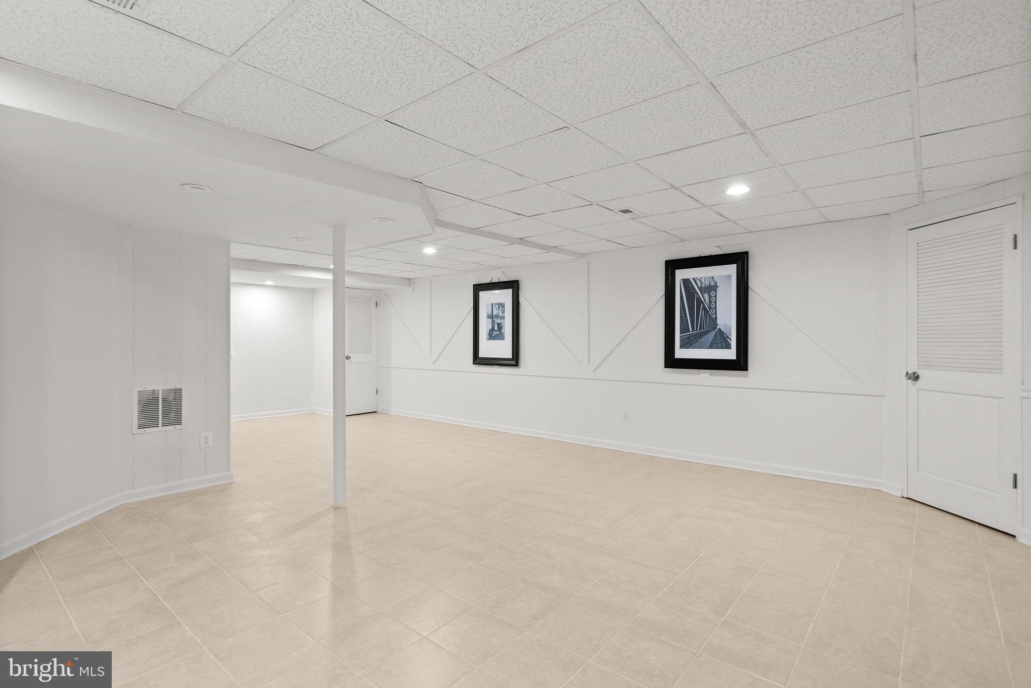 WEST RIDING - Residential