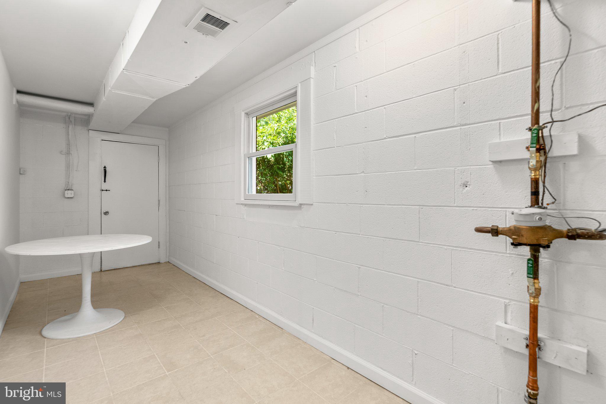 WEST RIDING - Residential