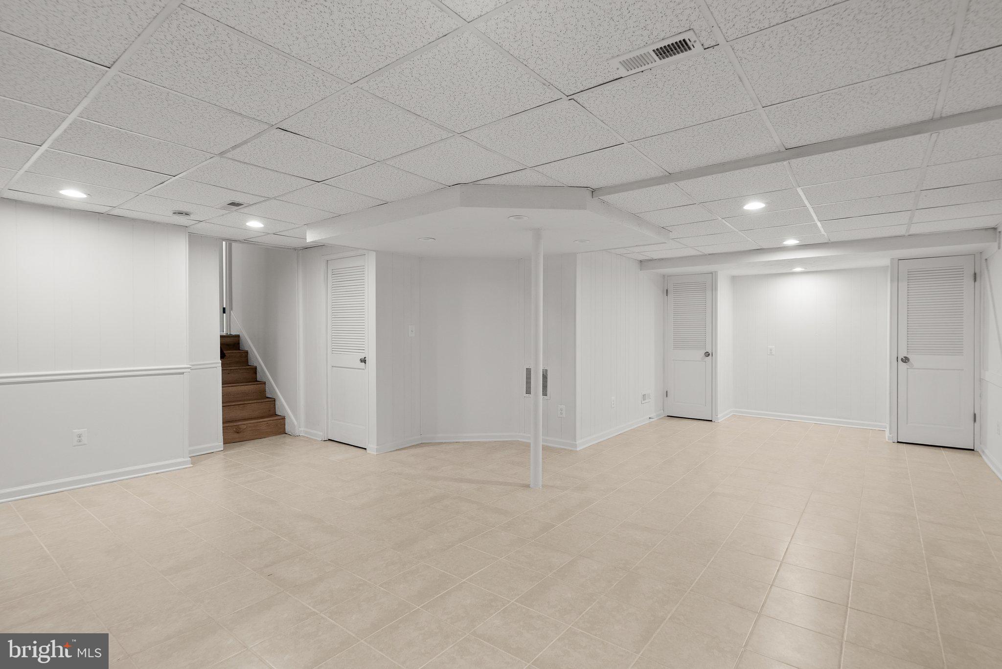 WEST RIDING - Residential