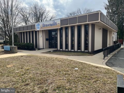 Photo of 1331 Chambers Street, TRENTON, NJ 08610 (MLS # NJME2077476)