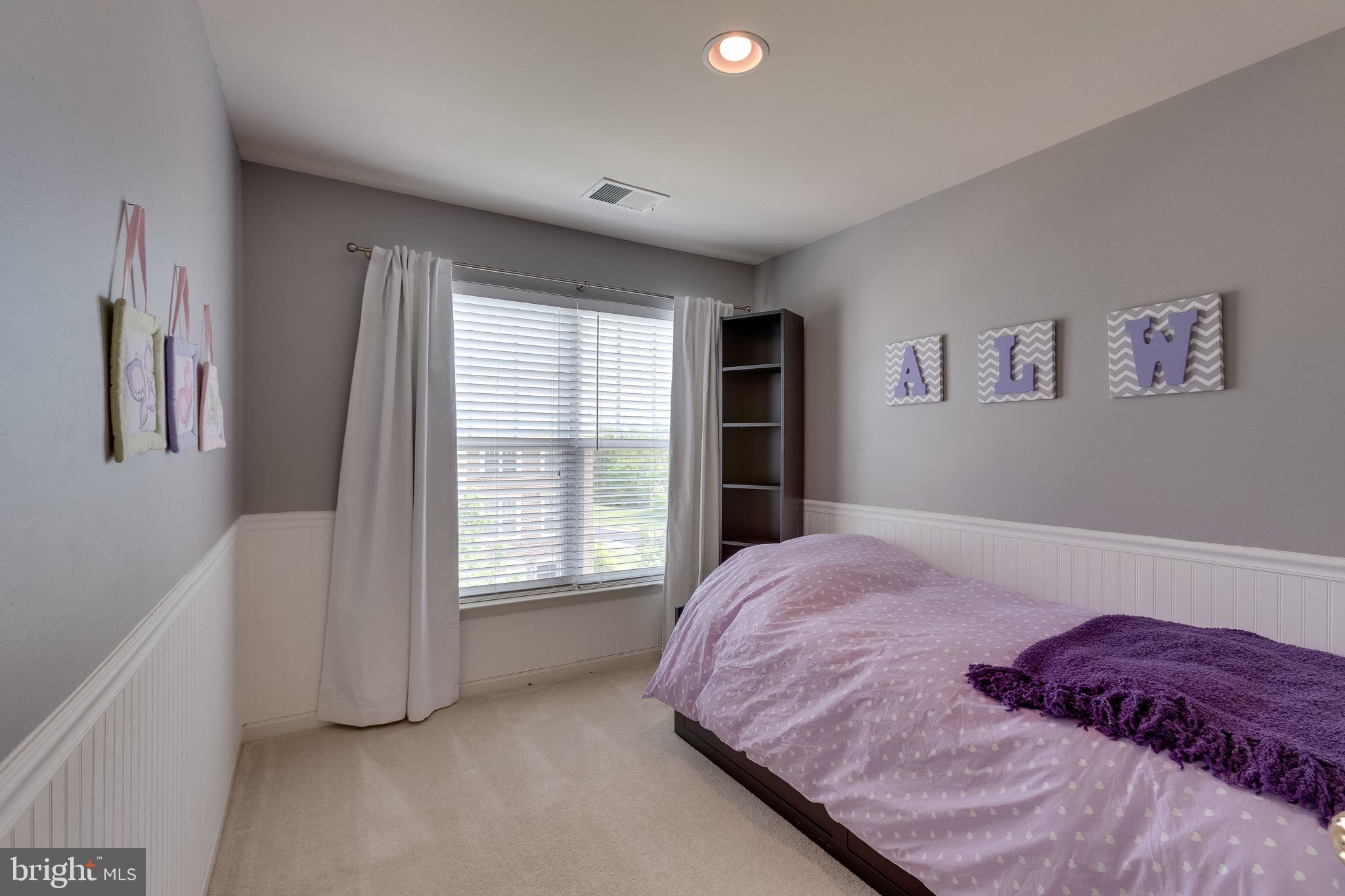 BROADLANDS SOUTH - Residential Lease