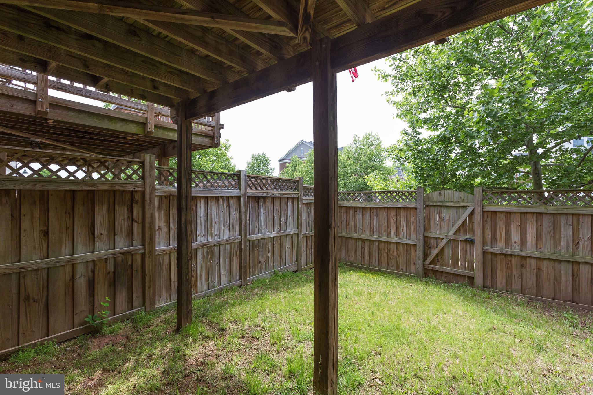 BROADLANDS SOUTH - Residential Lease