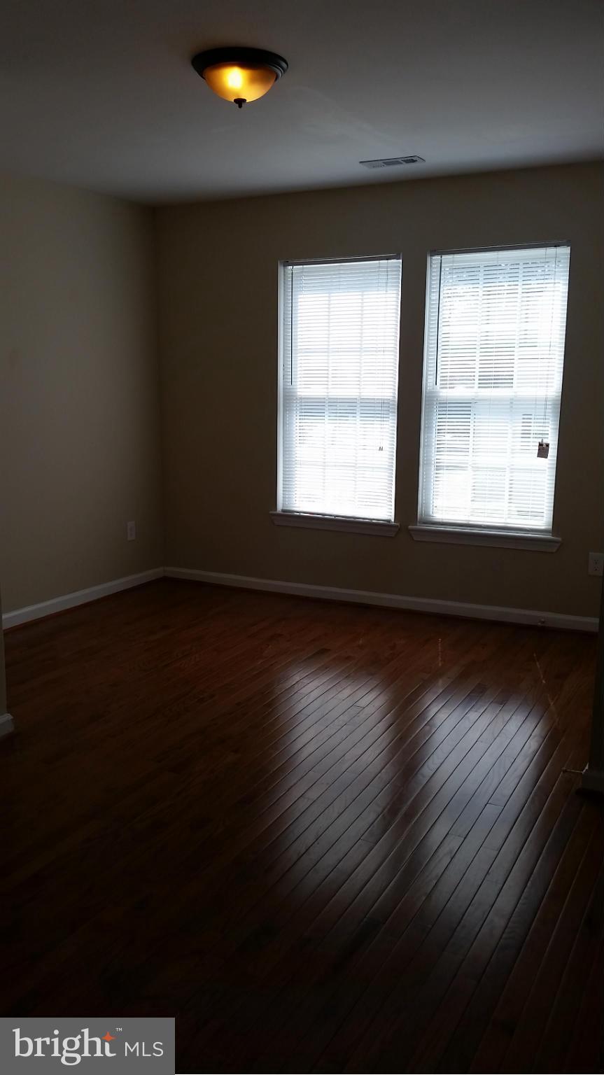 FREDERICKSBURG - Residential Lease