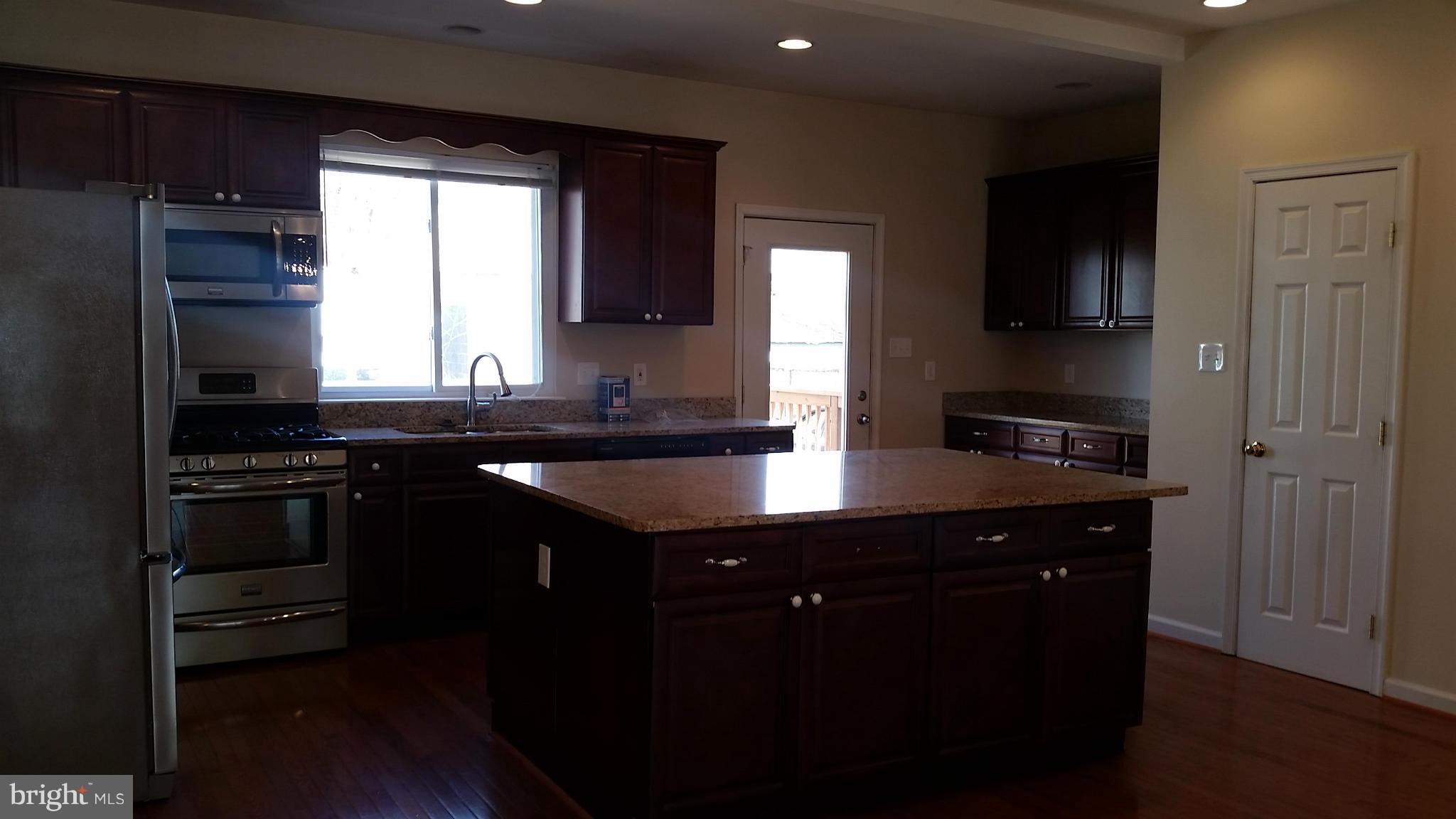 FREDERICKSBURG - Residential Lease