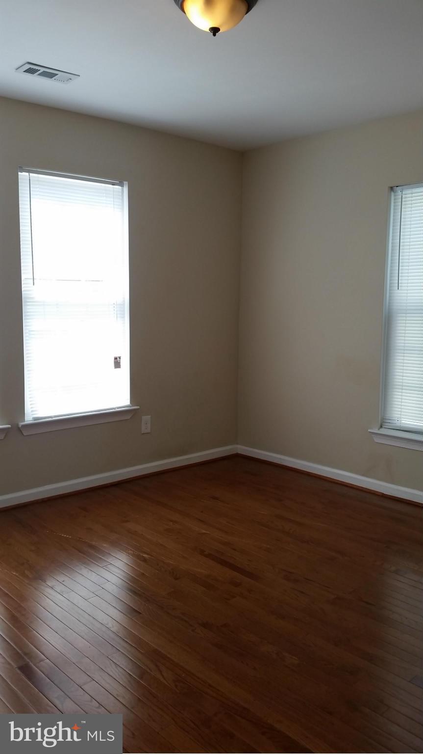 FREDERICKSBURG - Residential Lease