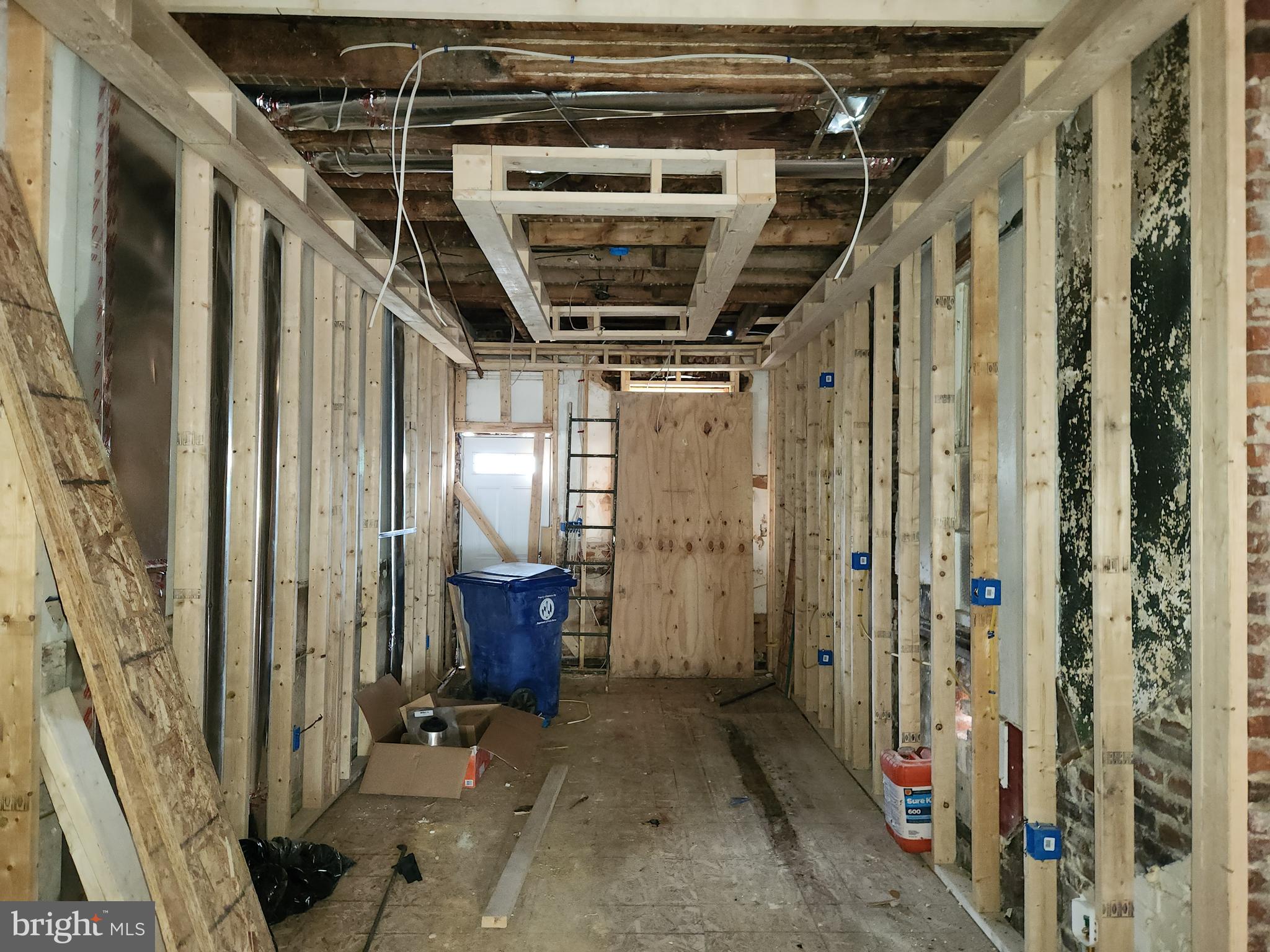 EAST BALTIMORE MIDWAY - Residential